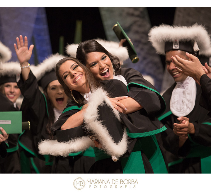 Carolina Neumann e Jéssica Mello | Medicina Veterinária | UFRGS | Porto Alegre | fotógrafo de formatura São Leopoldo