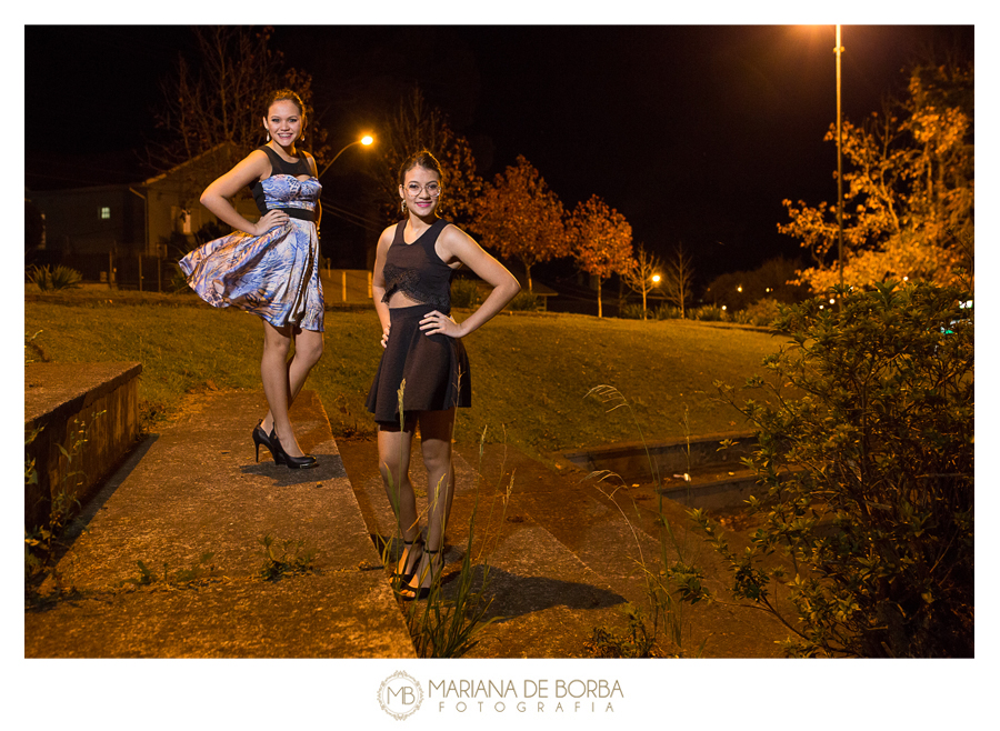 ensaio externo sao francisco de paula  15 anos bruna e eduarda gemeas fotografo sao leopoldo (15)