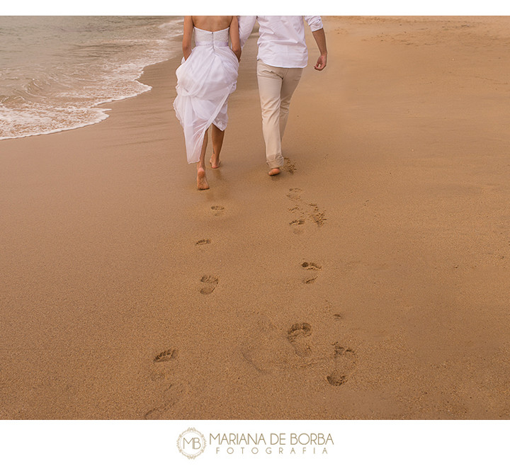 Laís e Guilherme | trash the dress | Bombinhas | Santa Catarina | fotógrafo São Leopoldo