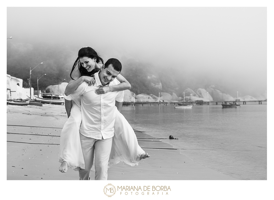 ensaio casal trash the dress bombinhas praia fotografo sao leopoldo (15)