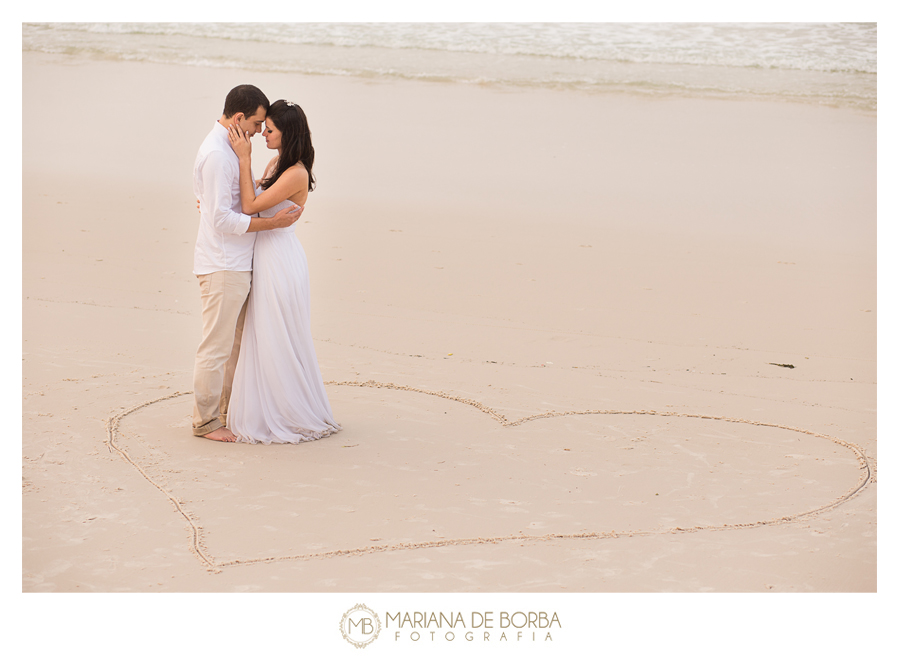 ensaio casal trash the dress bombinhas praia fotografo sao leopoldo (22)