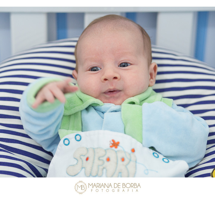 Alexandre | 1 mês | acompanhamento fotográfico do bebê | São Vendelino | fotógrafo de família e infantil São Leopoldo