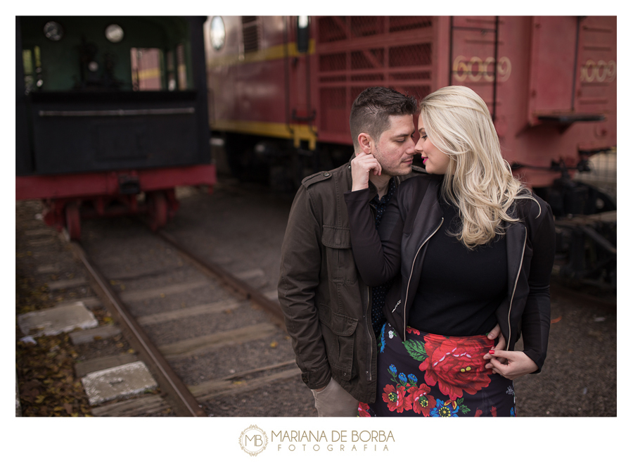 ensaio externo casal leticia e henrique museu do trem fotografo casamento sao leopoldo (8)