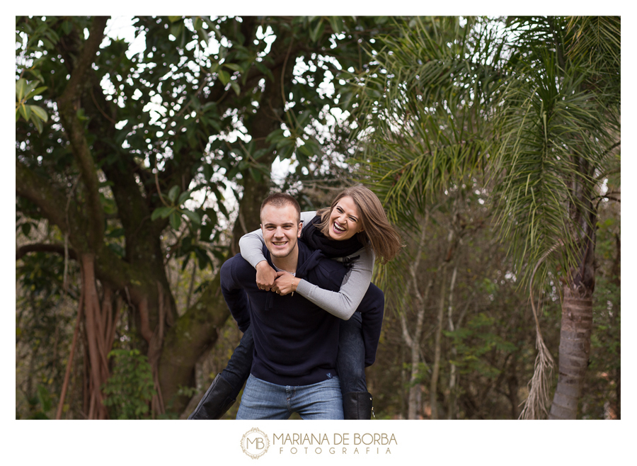 mini ensaio externo casal fernanda e felipefotografo casamento  sao leopoldo (3)