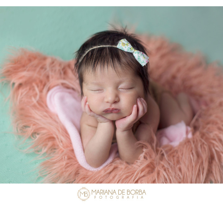Luana | 11 dias de vida | ensaio newborn | menina | fotógrafo infantil e de família São Leopoldo