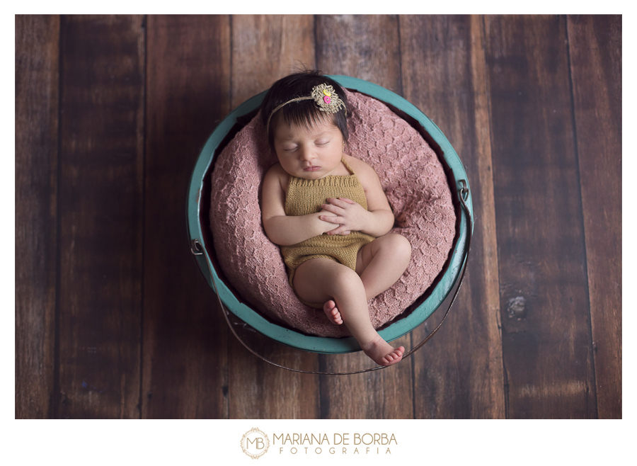 luana-ensaio-newborn-menina-11-dias-fotografo-sao-leopoldo-13