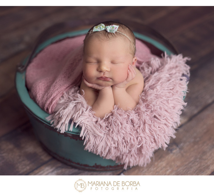 Clarice | 4 dias de vida | ensaio newborn | menina | fotógrafo infantil e de família São Leopoldo